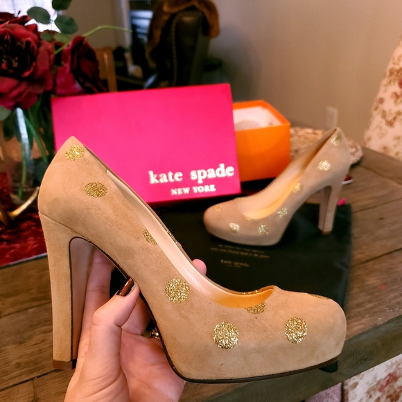 kate spade Shoes - FINAL❗Kate Spade | Loire Suede Tan Pumps